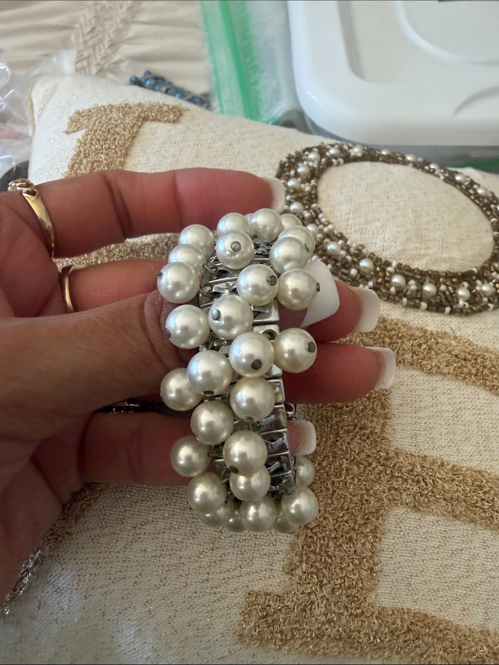 Vintage White Pearl Cluster Stretch Bracelet